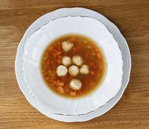 Суп с куриными фрикадельками