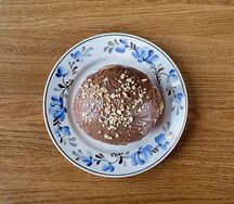 Пончик Сникерс