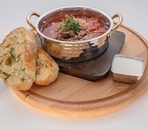 Борщ с фермерской говядиной