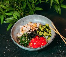 Поке с копченой курочкой