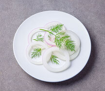 Лук с зеленью