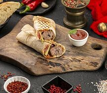 Люля-кебаб в лаваше с курицей 