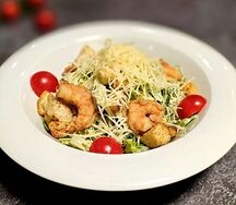 Цезарь с креветками 
