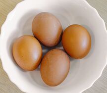 Яйцо отварное