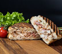 Куриная шаурма в булке