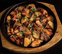 Жареха со свининой и грибами