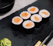 Ролл Маки с копченым лососем