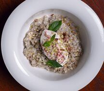 Зелёная гречка на кокосовом молоке