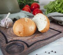 Пампушка с чесноком
