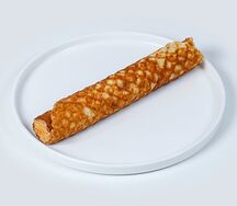 Вафельная трубочка с вареной сгущенкой