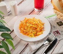 Витаминный со свежей капустой и морковью