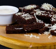 Гренки с чесноком и сыром