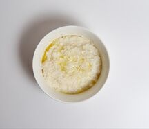 Каша рисовая с кокосовыми чипсами