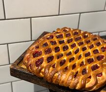 Пирог с брусникой