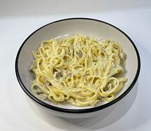 Паста с курицей и грибами
