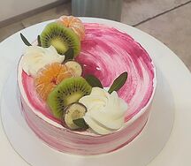 Торт с клубникой