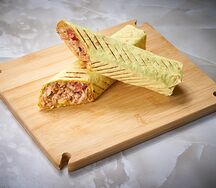 Шаурма в сырном лаваше