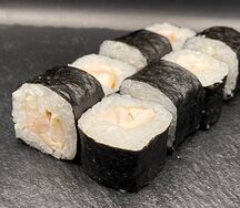 Классический ролл с курицей