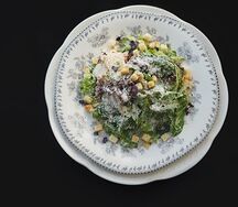 Салат Цезарь с курицей