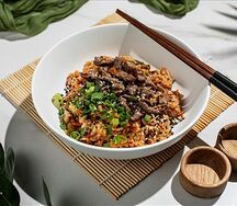 Wok с говядиной и соусом кимчи BBQ
