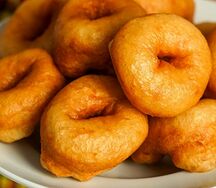 Пышки с клубникой