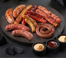 Ассорти домашних колбас большое