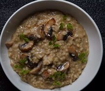 Ризотто с белыми грибами с муссом из пармезана