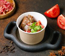 Томатный салат с говядиной