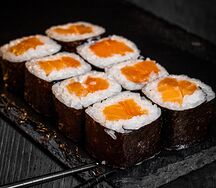 Сяке маки