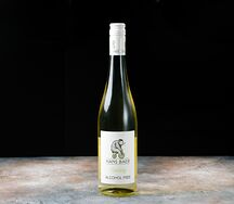 Вино безалкогольное Hans Baer Riesling