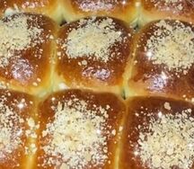 Булка со сгущёнкой