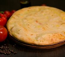 Кальцоне кон болоньезе