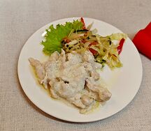 Куриное филе в сливочном соусе