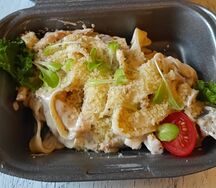 Паста с курицей и грибами