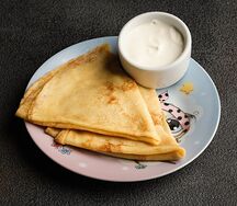 Блинчики со сметаной