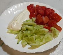 Салат из огурцов и помидоров