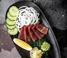 Сашими с тунцом блюфин