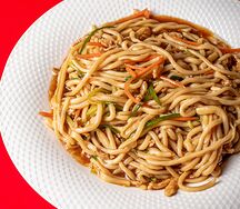 108. Жареная лапша с курицей