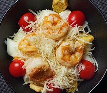 Салат Цезарь с креветкой