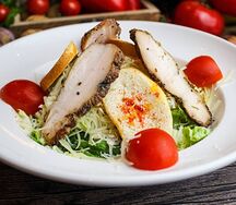 Цезарь с курицей