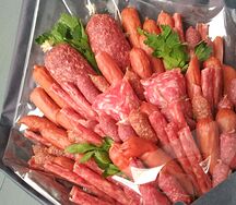 Букет с мясными деликатесами Только мяско
