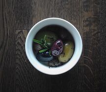 Ассорти оливок и маслин