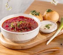 Борщ с белыми грибами и томленой говядиной