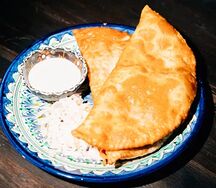 Чебурек с курицей и грибами
