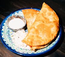 Чебурек со свининой и говядиной
