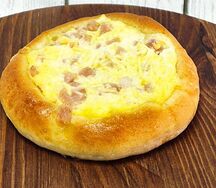 Гнездо с ветчиной и сыром