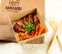 Медовая утиная грудка с апельсинами и яблоками 