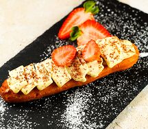 Эклер тирамису