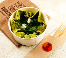 Зеленый омлет со сливочным чизом и зеленью