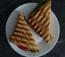 Сэндвич с ветчиной и сыром 